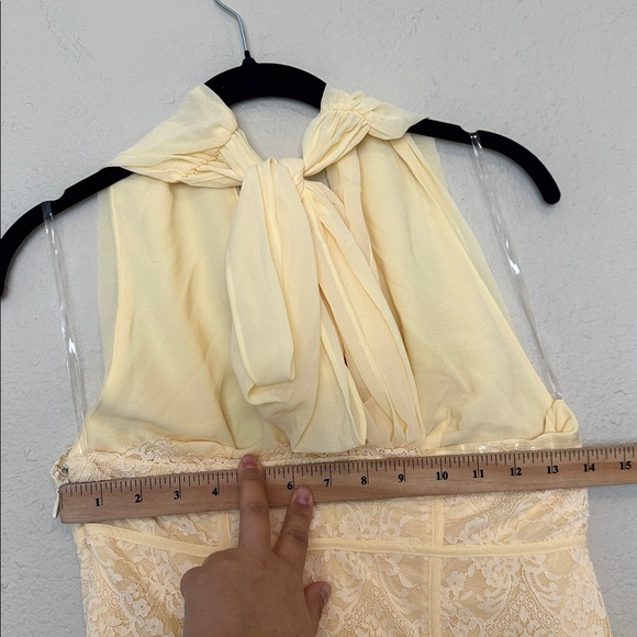 House of CB 'Ailani' Butter Yellow Georgette Halter Neck Mini Dress Size L NWOT - Picture 9 of 12